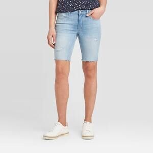 NWT Universal Thread Light Wash Blue Distressed Denim CutOff Jean Shorts Size 4